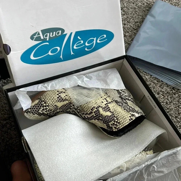 Emily Booties Natural Snake Leather Size 7.5 8 - Picture 8 of 8